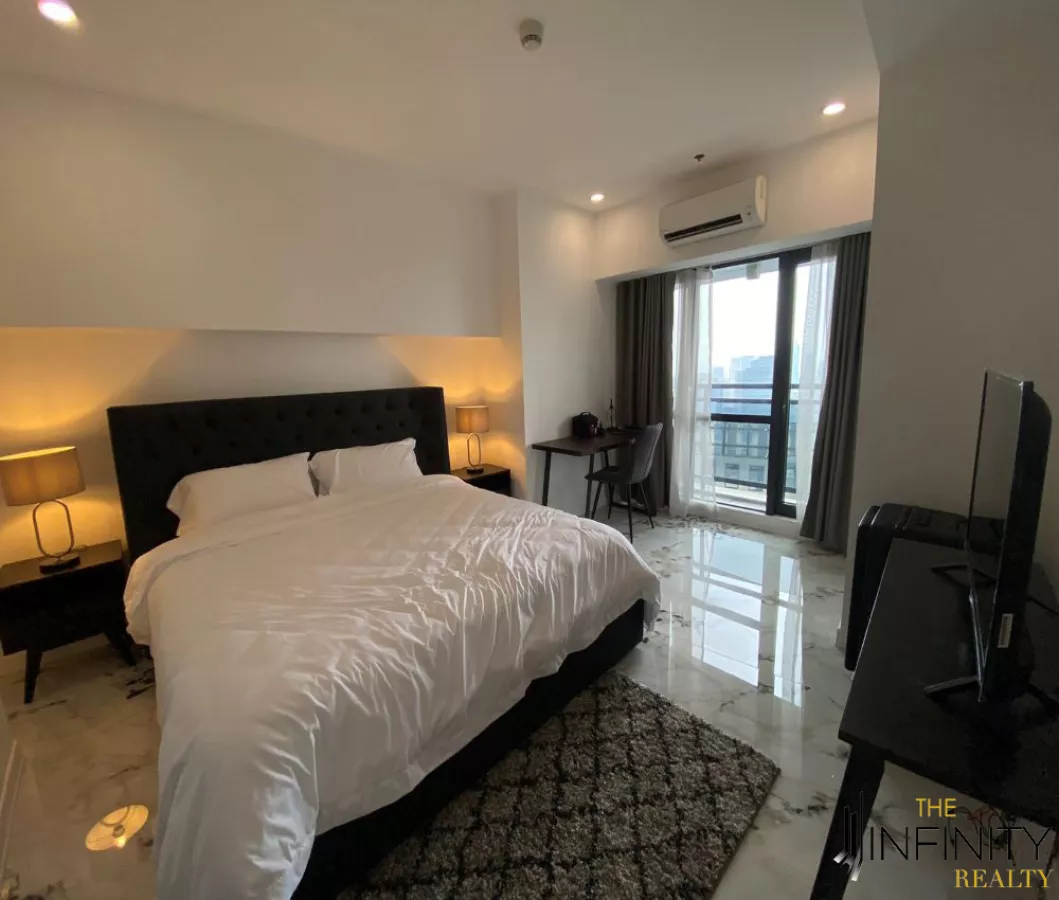 For Lease 4 Bedroom Condominium Located in Milano Residences Makati City04