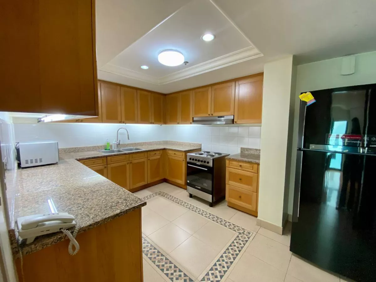 For Rent Amorsolo Square 2BR Rent06