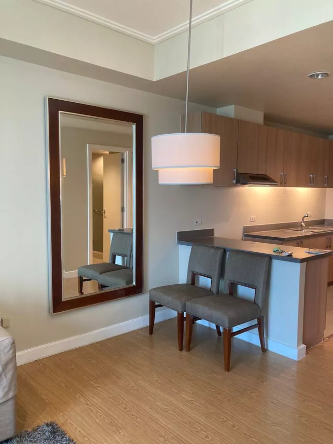 For Rent 1BR The Grove08