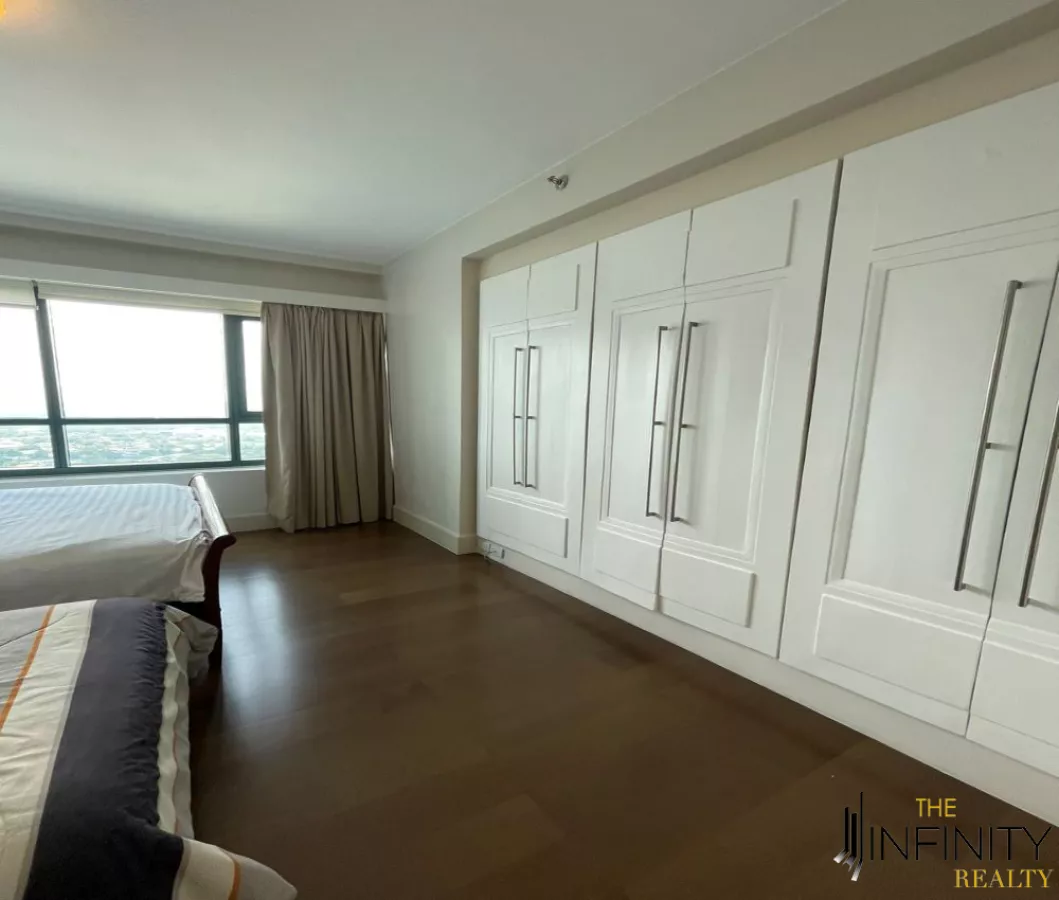 For Lease 3 Bedroom in Edades Tower and Garden Villas Rockwell Makati06