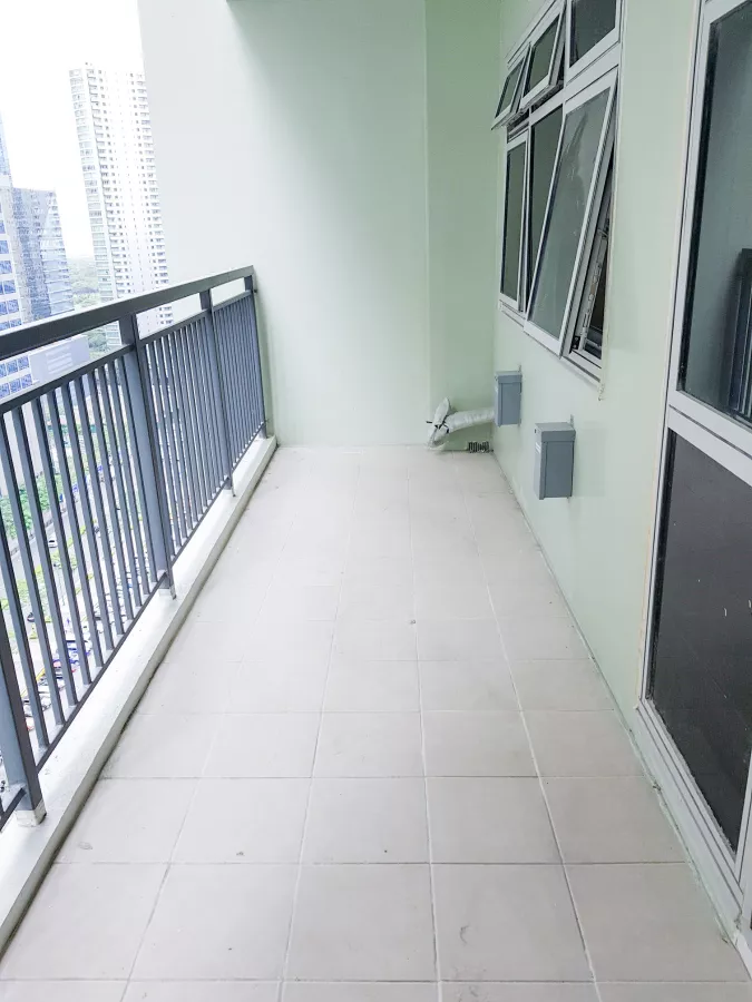 1Bedroom Condominium Unit in BGC For Lease (Bare)07