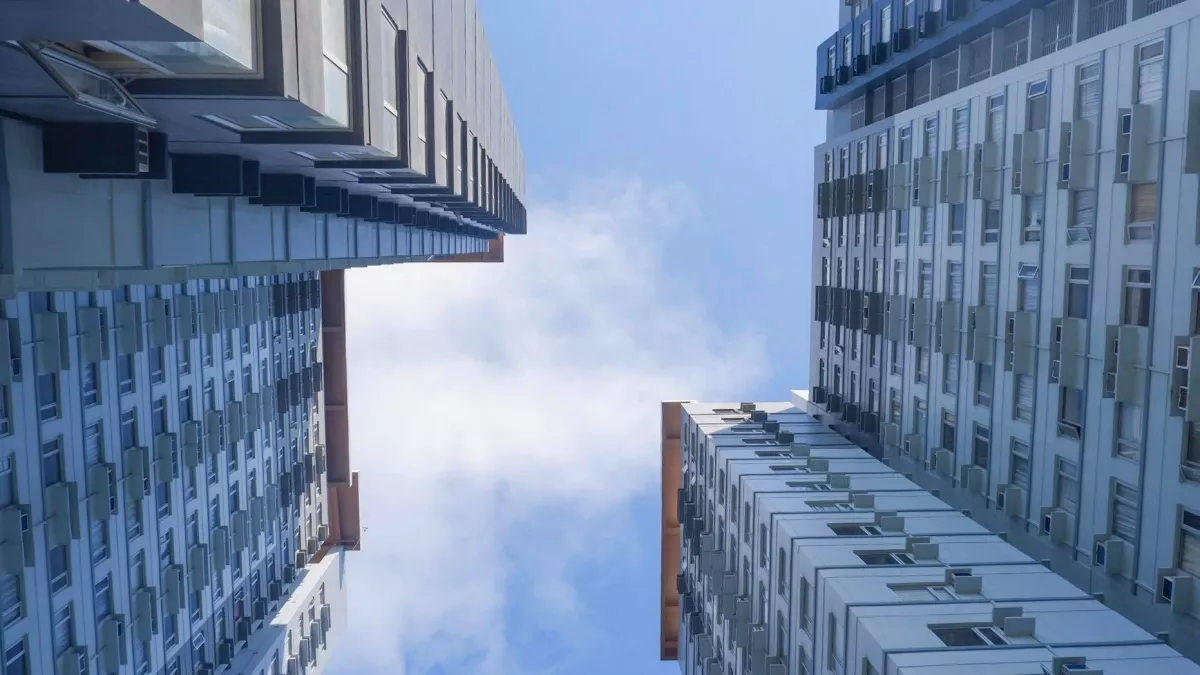 "5F Avida Towers, fully furnished with amenity view"09