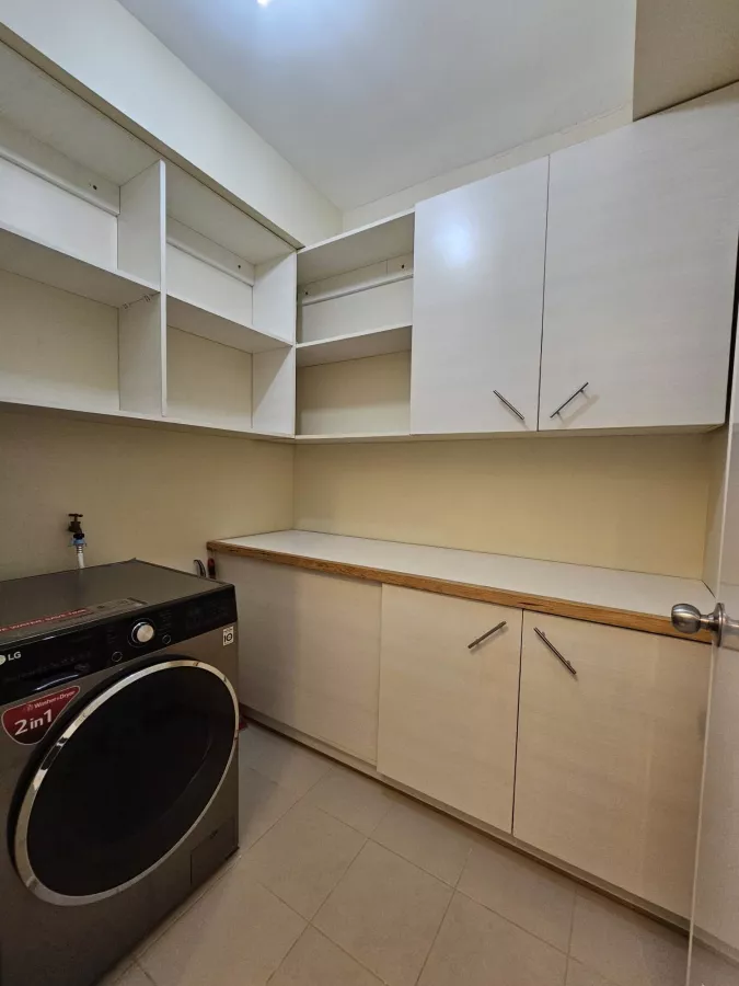 "Condominium For Rent in Cebu : 2-Bedroom Avida Tower- I.T. Park, Lahug Cebu City"02