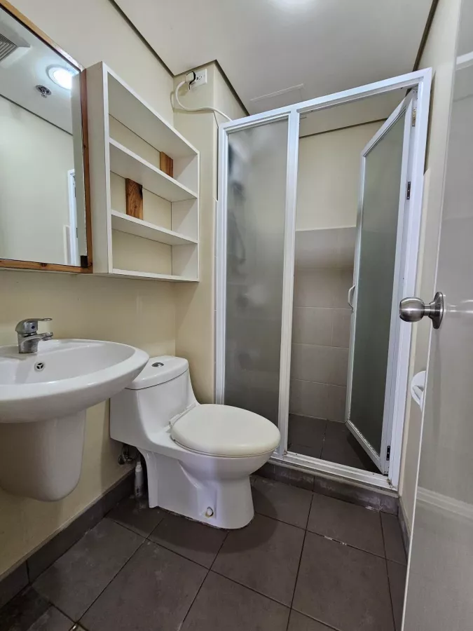 "Condominium For Rent in Cebu : 2-Bedroom Avida Tower- I.T. Park, Lahug Cebu City"09