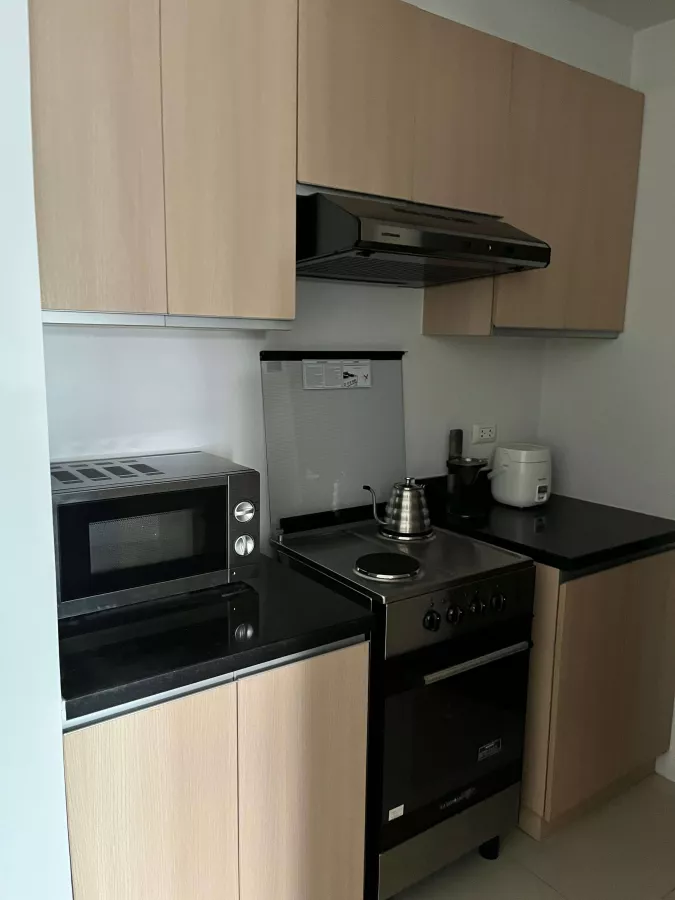 "For rent - Fully Furnished 1BR Condo unit at Two Serendra Meranti Tower, Taguig"09