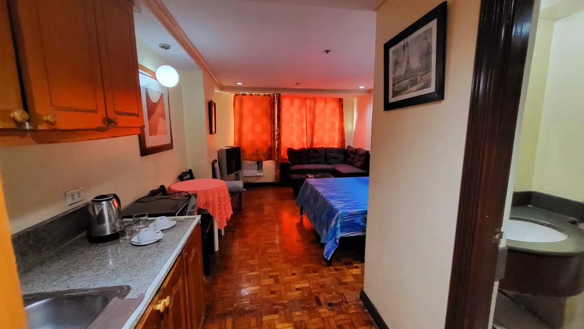 MAKATI for rent near Rockwell Century02