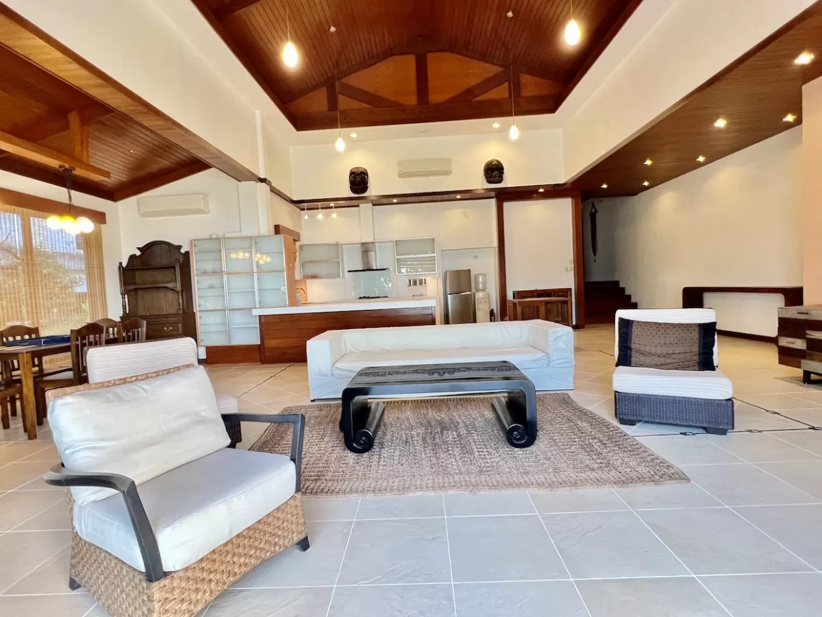 "2 Bedroom Condominium by the Beach For Rent in Lapu-Lapu, Cebu"02