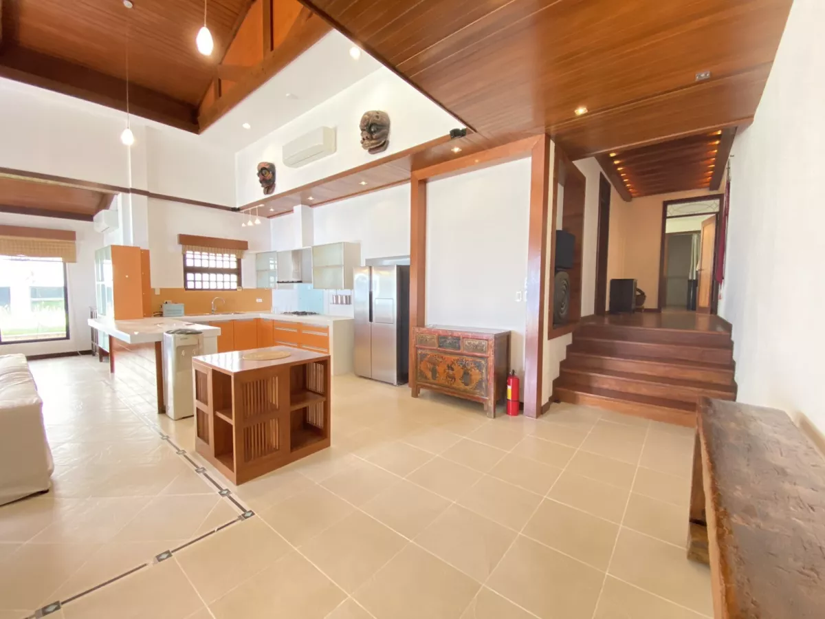 "2 Bedroom Condominium by the Beach For Rent in Lapu-Lapu, Cebu"05