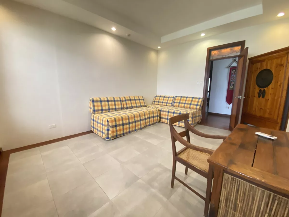 "2 Bedroom Condominium by the Beach For Rent in Lapu-Lapu, Cebu"09