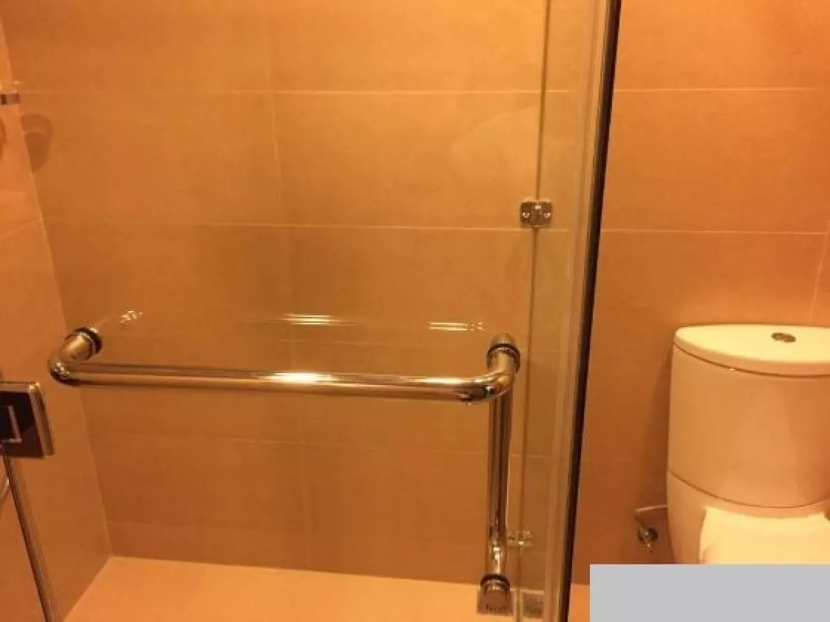 Semi Furnished Studio Unit in Park Terraces Tower 1 in Makati City07