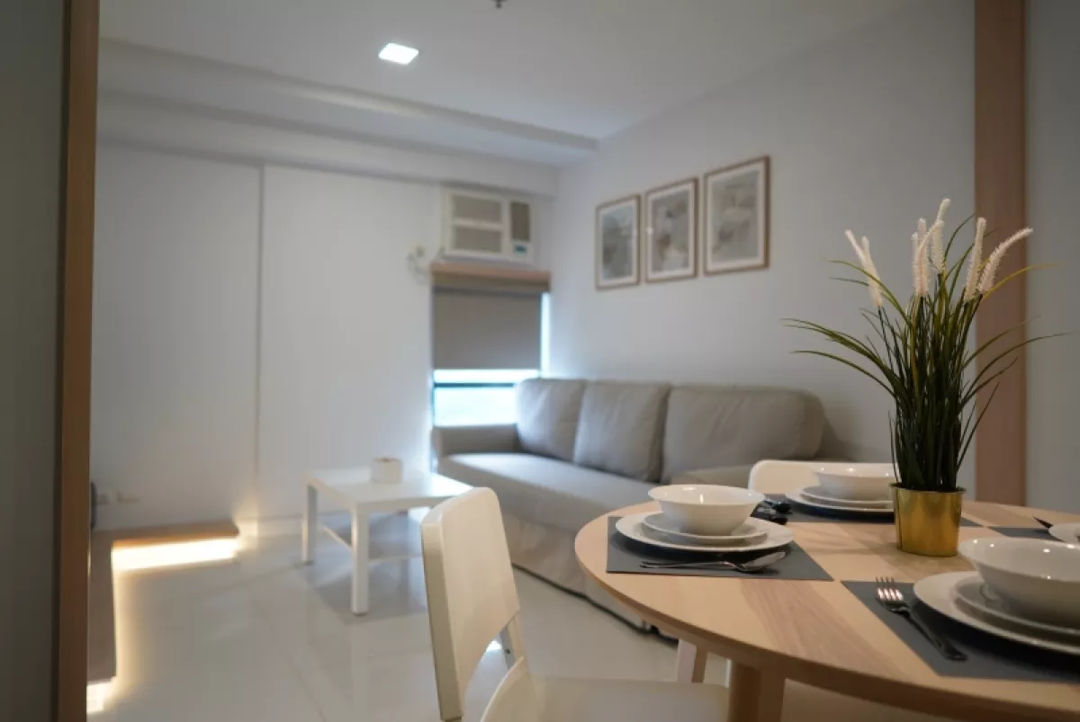 2BR Viceroy Mckinley Hill Taguig for Rent06