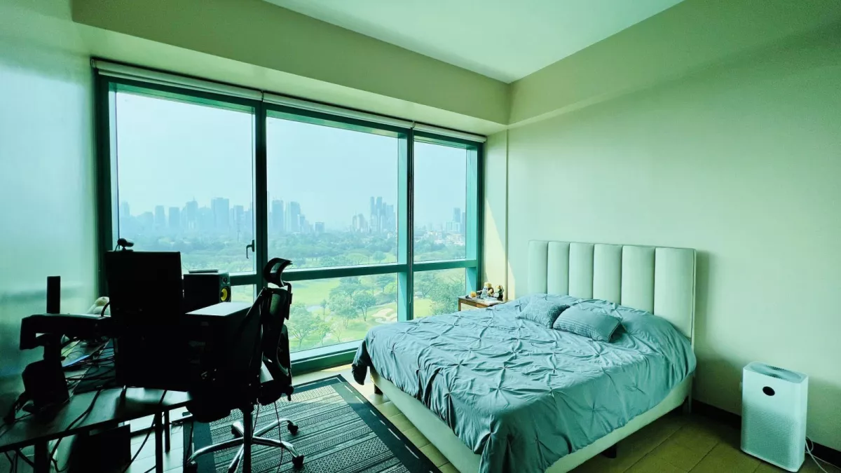 "FOR RENT:  Fully Furnished 2-Bedroom in BGC, 8 Forbestown Road"08
