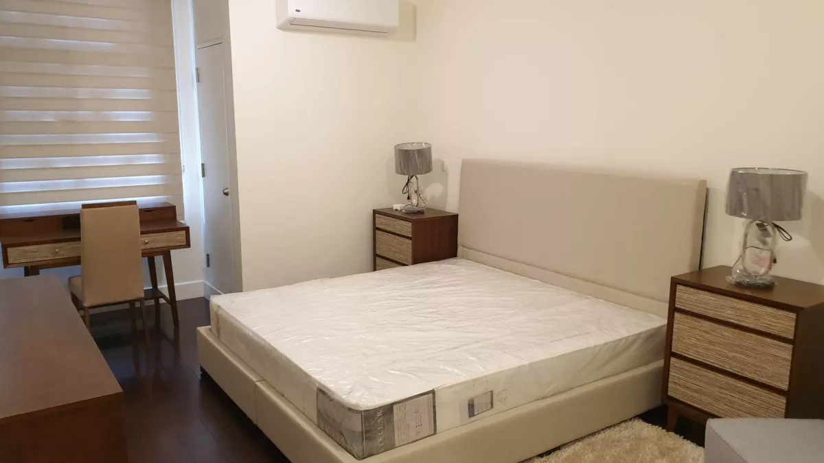 "Garden Towers, Makati City, 2 Bedroom Unit with Balcony For Rent"04