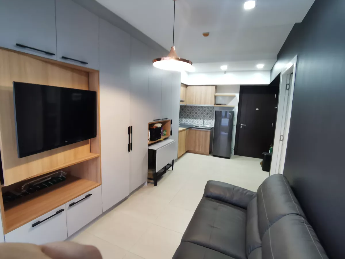1 Bedroom Unit For Rent In BGC Taguig (Dorm Type Good For 4 Persons)04