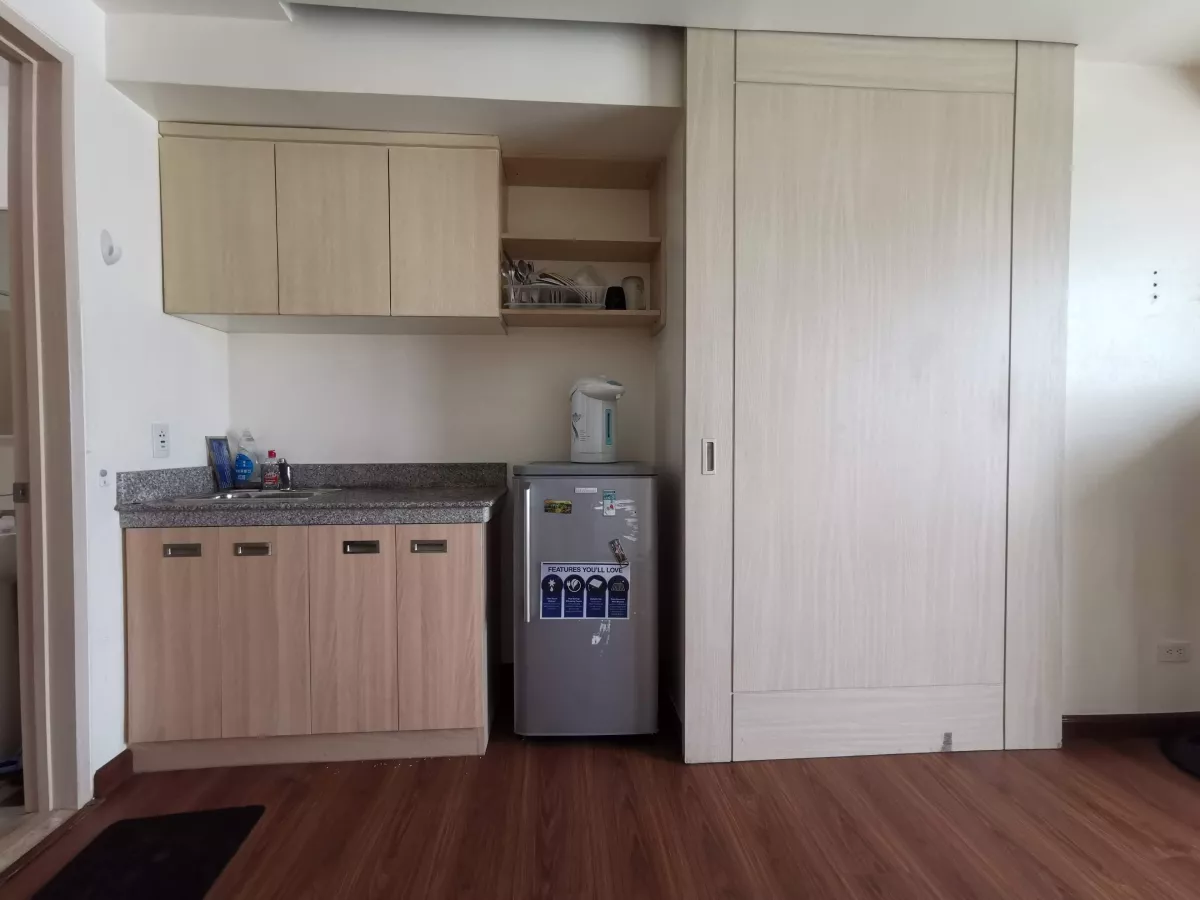 "Studio Condominium Unit for Rent in The Capital Towers, Quezon City"05