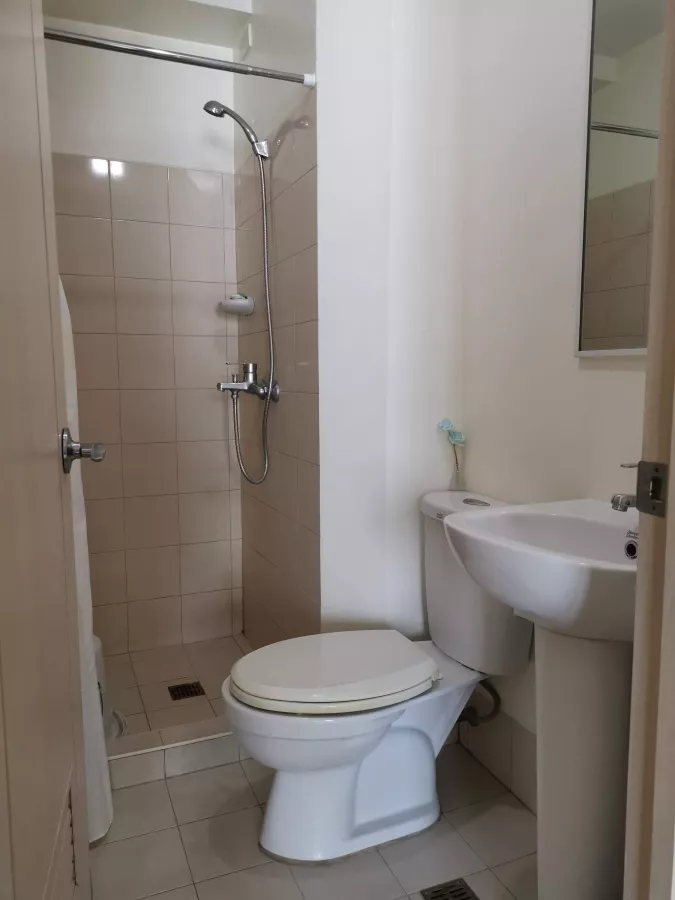 "Studio Condominium Unit for Rent in The Capital Towers, Quezon City"06