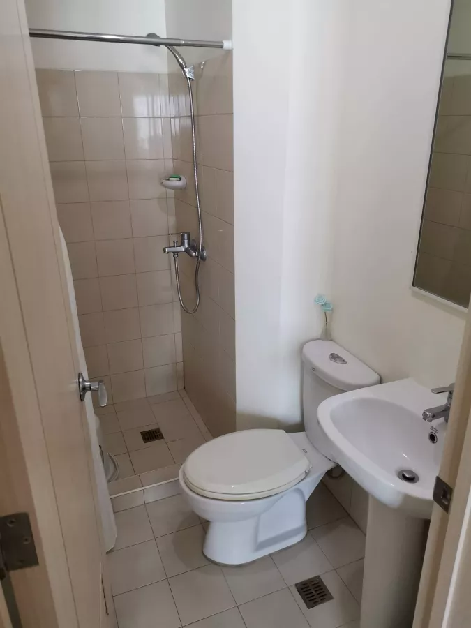"Studio Condominium Unit for Rent in The Capital Towers, Quezon City"08