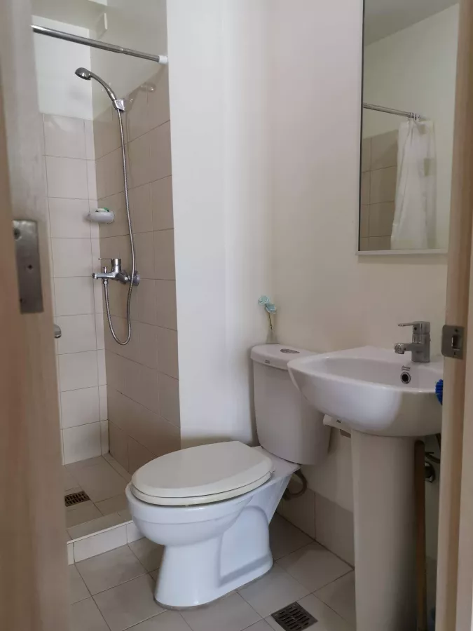 "Studio Condominium Unit for Rent in The Capital Towers, Quezon City"09