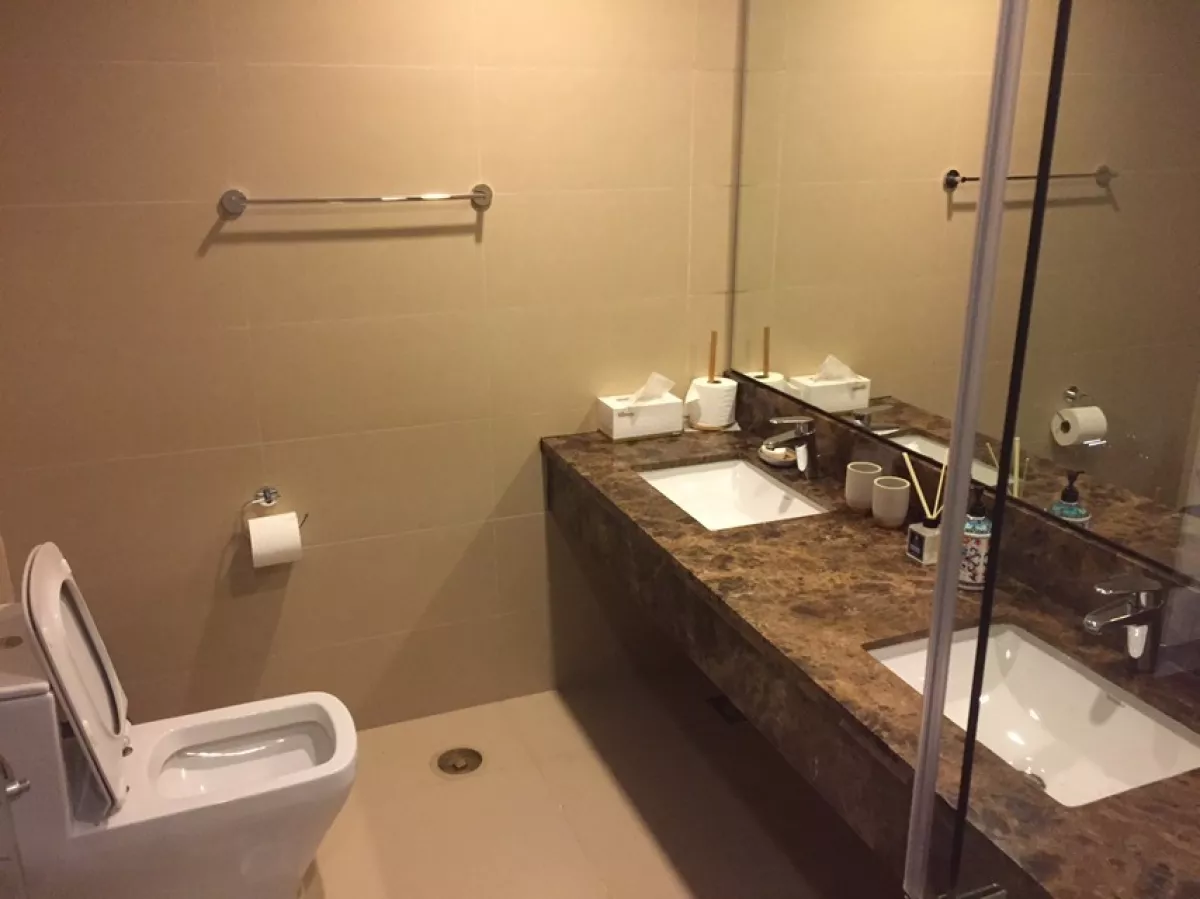 FOR LEASE: NEW Furnished 2 BR with Sunroom at Garden Towers08