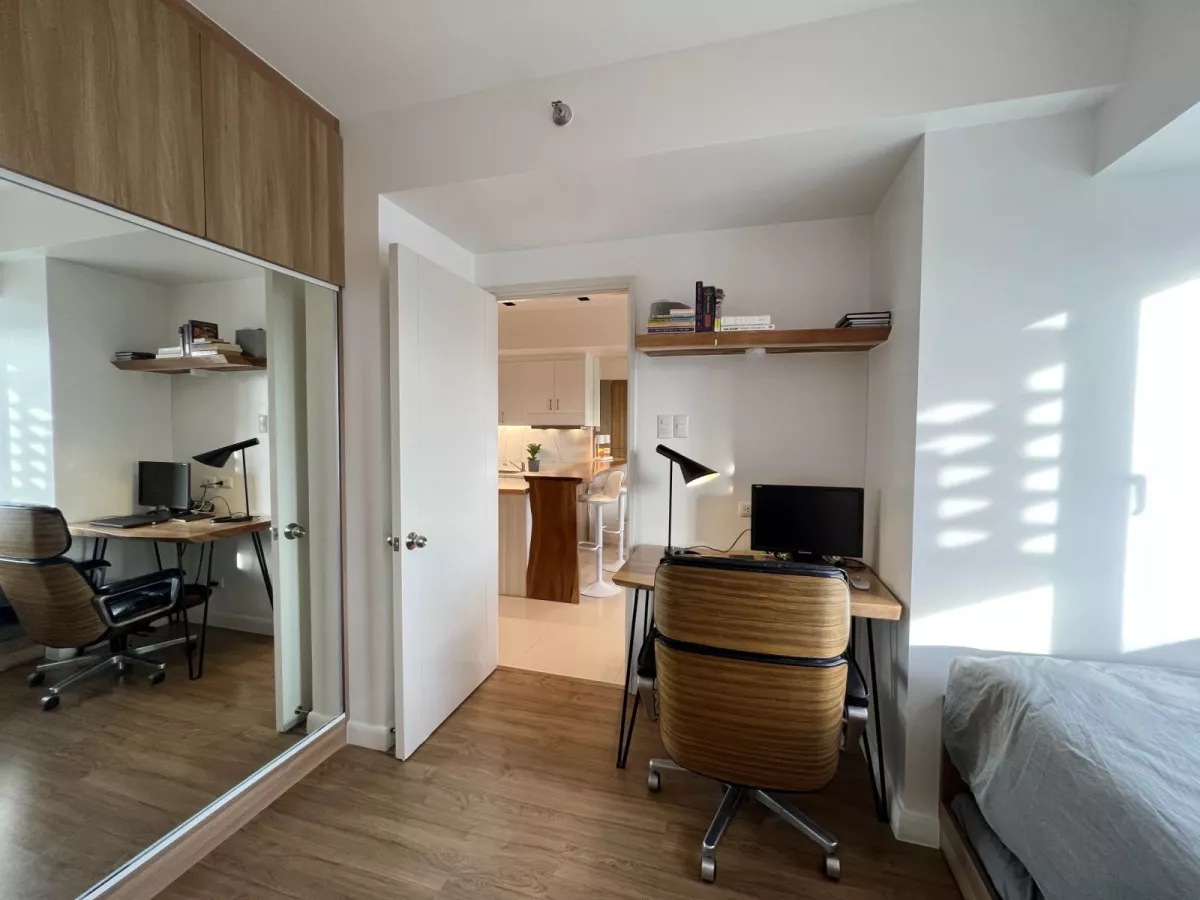 "The Vantage at Kapitolyo by Rockwell, Pasig,1 Bedroom Unit with Balcony for Rent"07