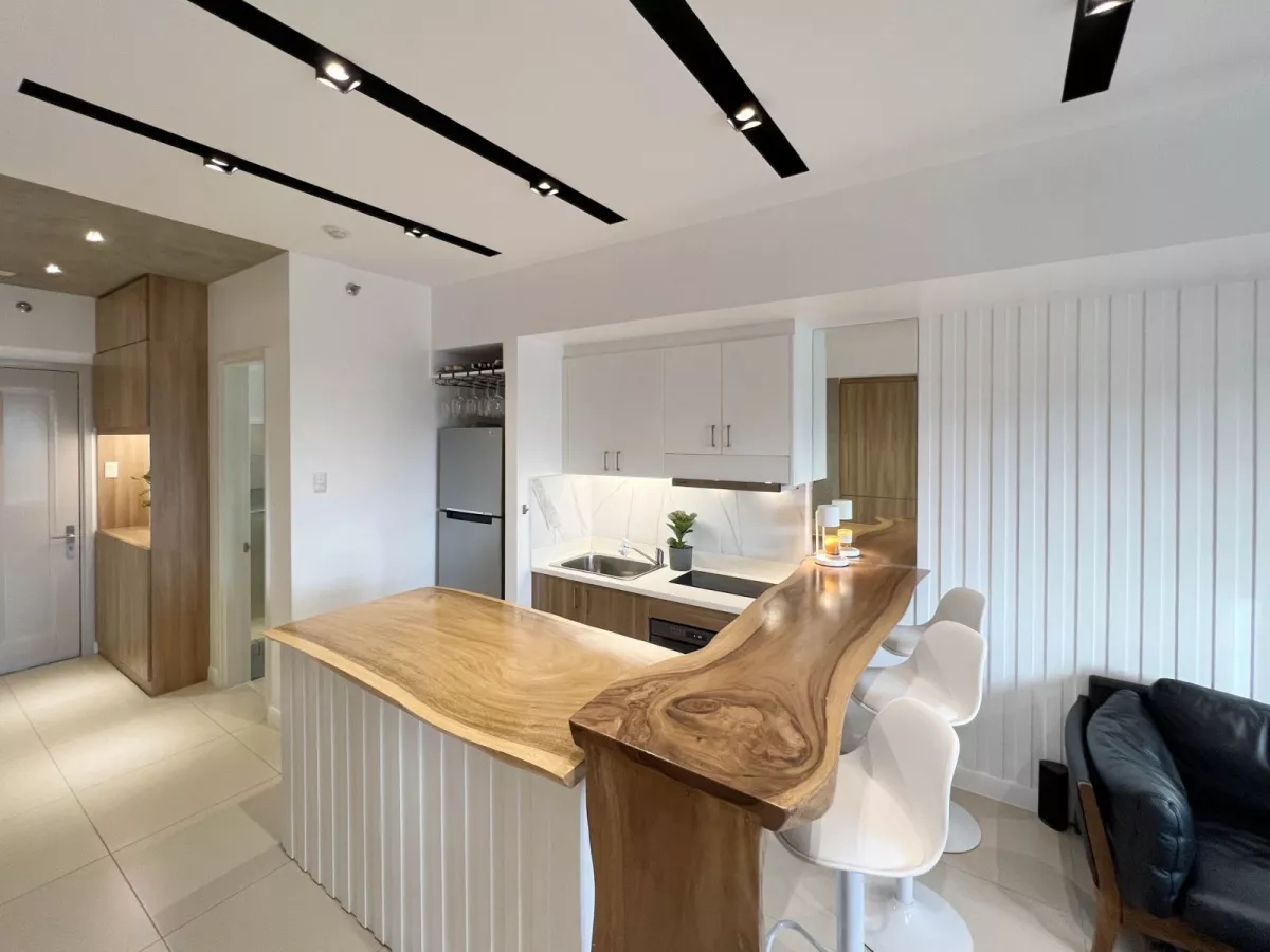 "The Vantage at Kapitolyo by Rockwell, Pasig,1 Bedroom Unit with Balcony for Rent"08
