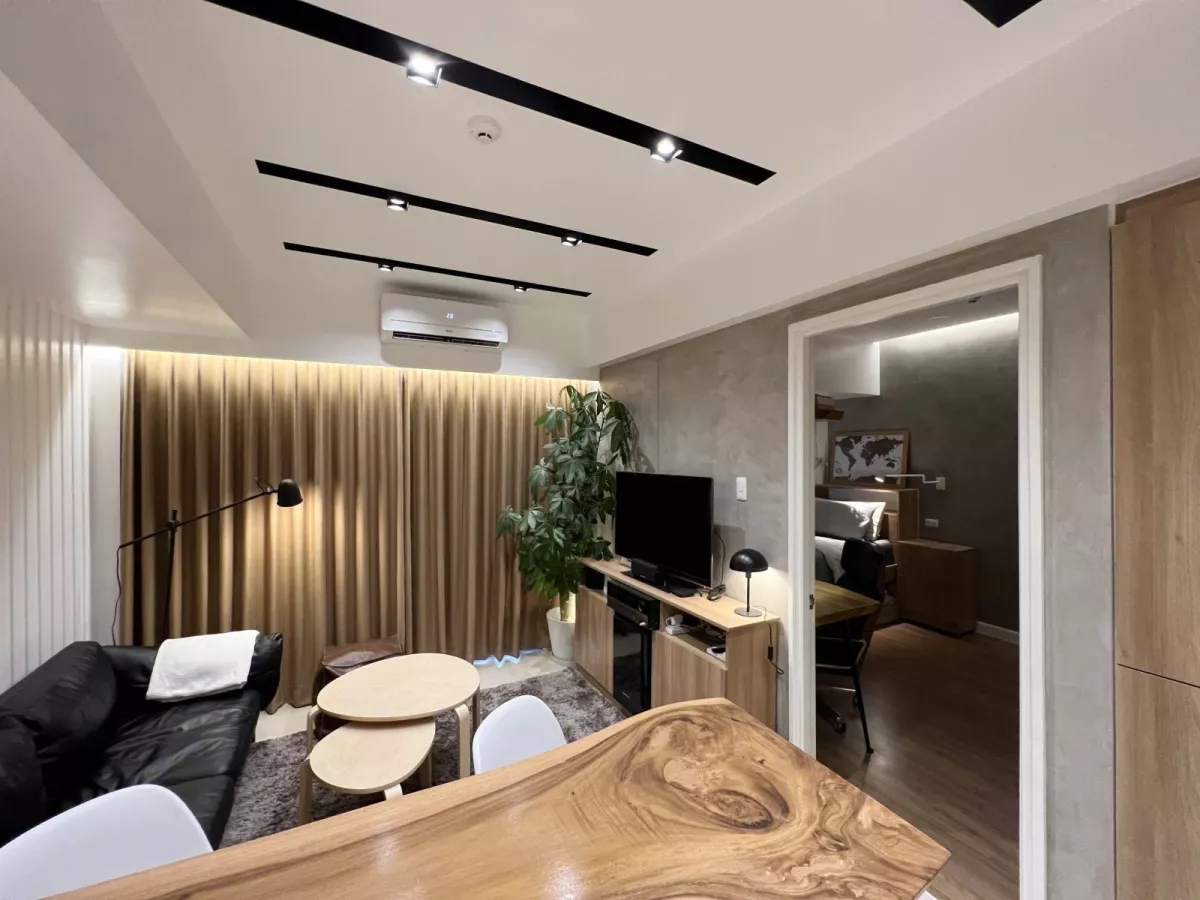 "The Vantage at Kapitolyo by Rockwell, Pasig,1 Bedroom Unit with Balcony for Rent"09
