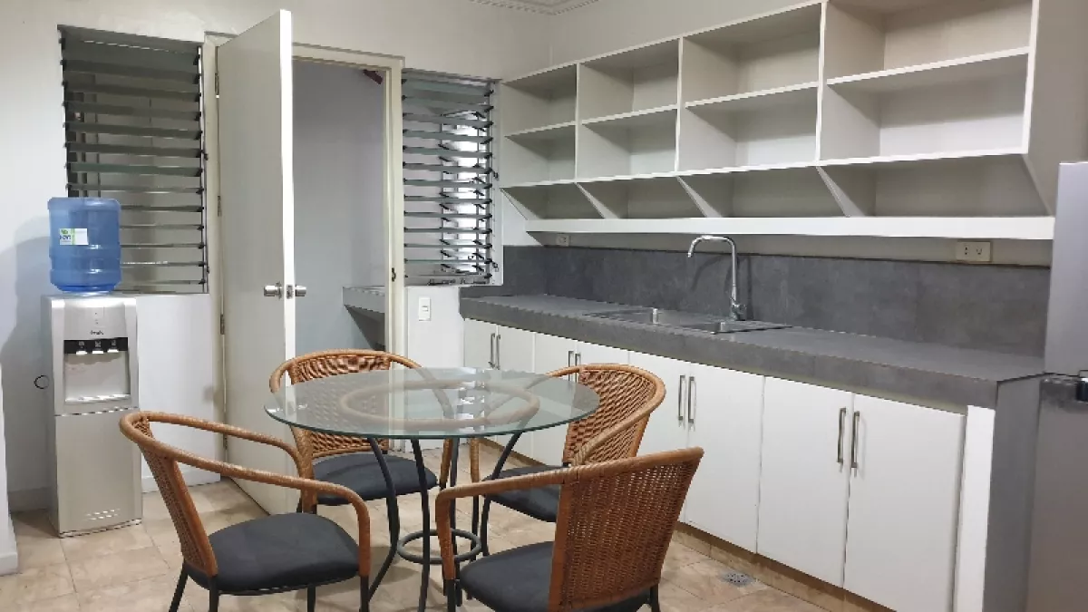 "Ortigas Condominium, Pasig City, 3 Bedrooms Condominium for Rent"05