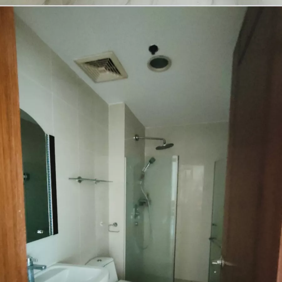 3 bedroom and one parking at Eton Baypark Manila03