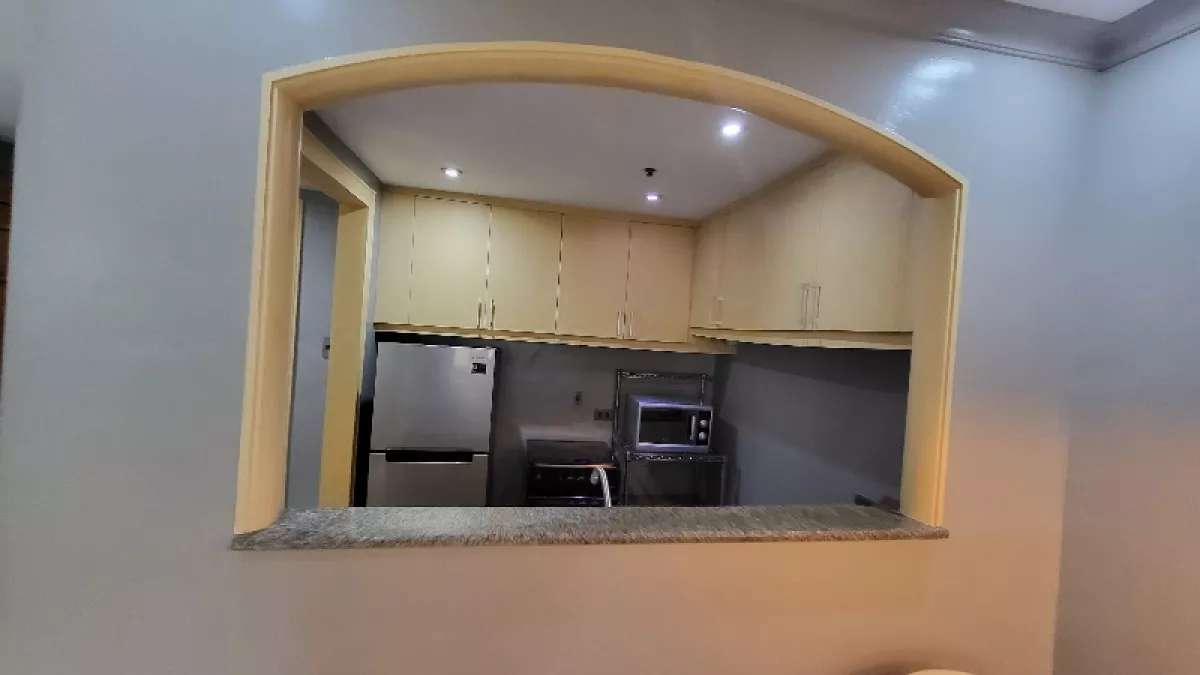 Big 1 bedroom at Makati Palace Hotel Bldg07