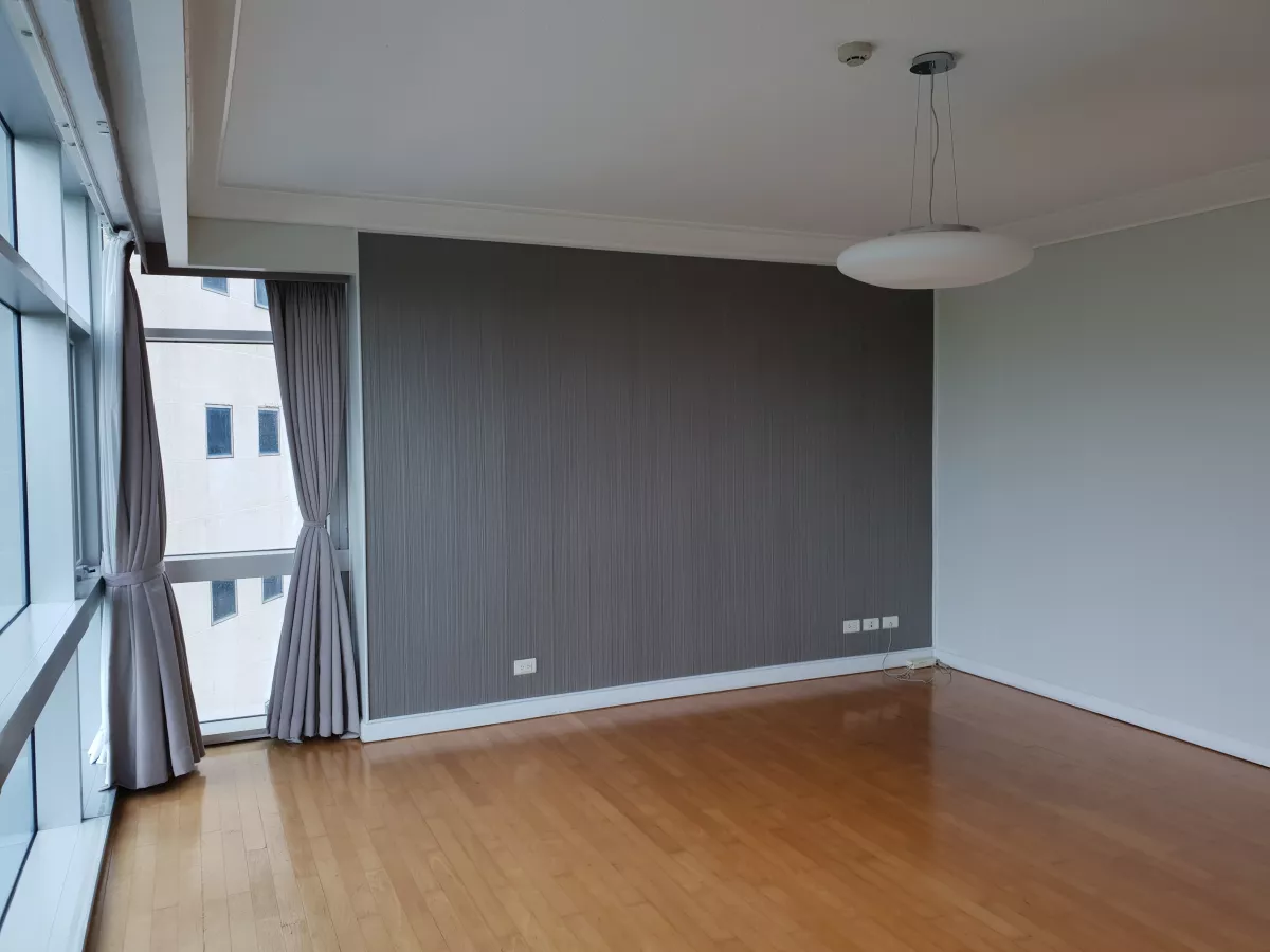 Pacific Plaza Towers 3BR Condo Rent BGC06