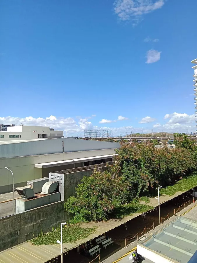 Azure Santorini 5th Floor Cityview For Rent 1 Bedroom Condo in Parañaque City09