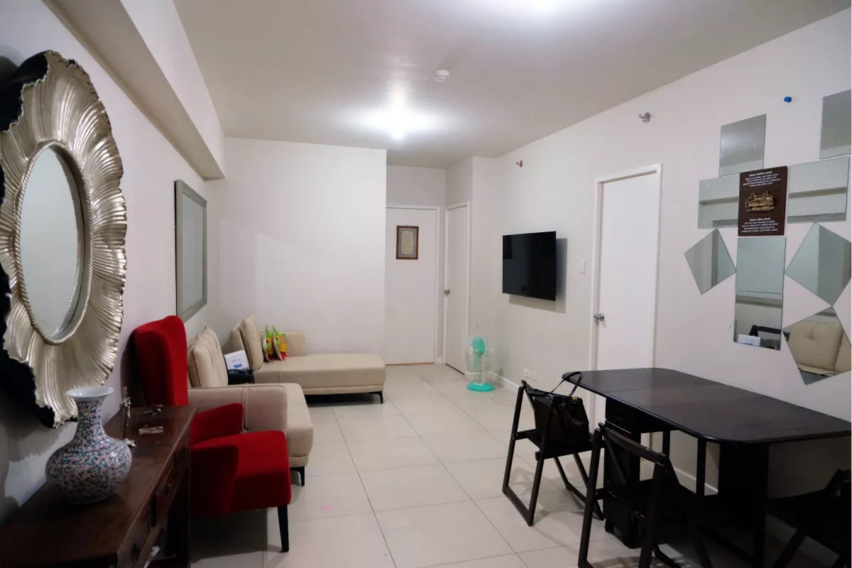 53 BENITEZ 2BR Condo Unit with Parking for Rent in New Manila Quezon City | 221902
