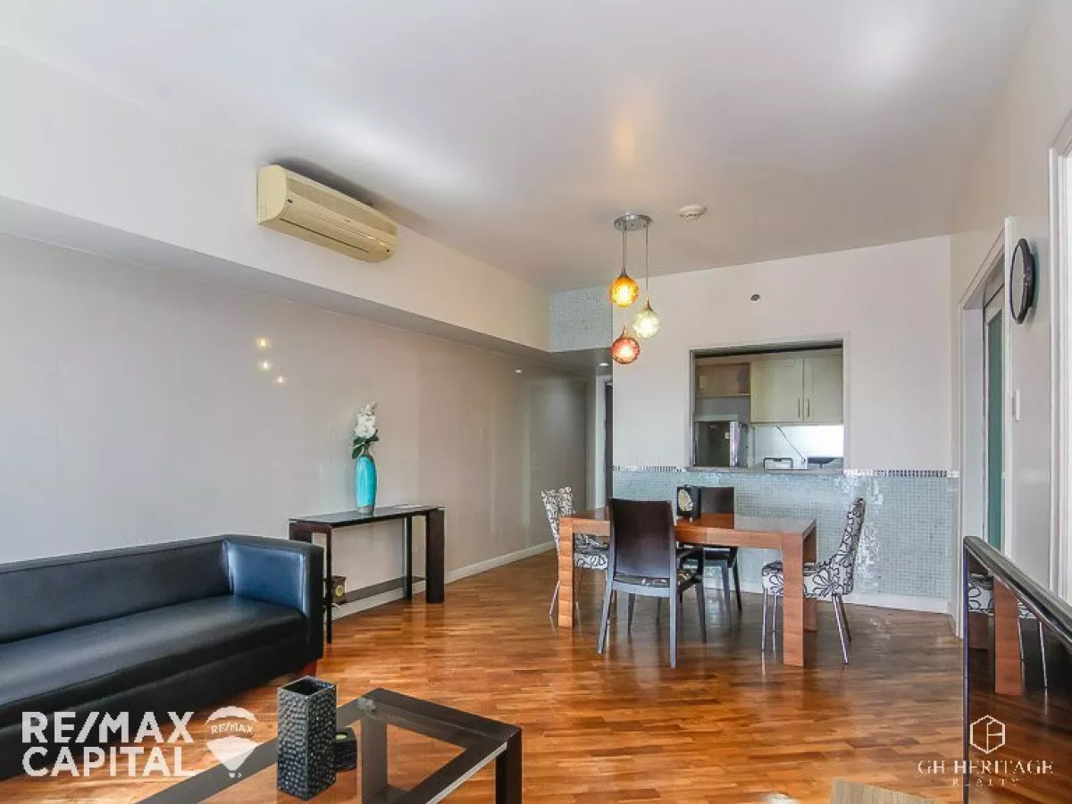 One bedroom unit with den for lease in Joya North Tower02