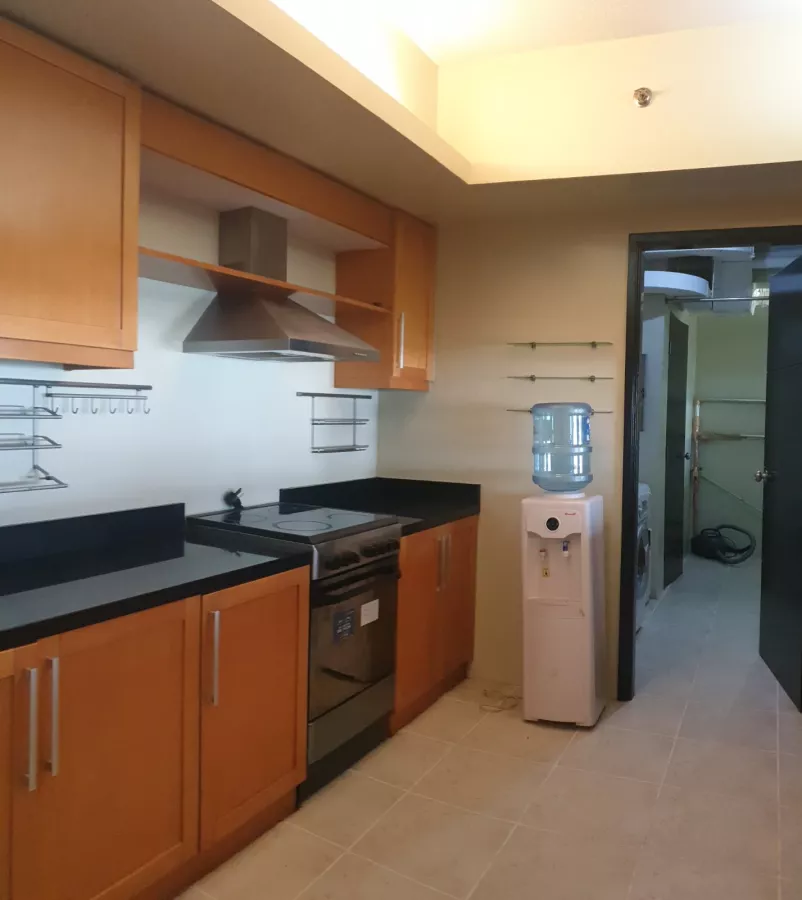One Serendra Two Bedroom Unit For Long Term Lease in Taguig City03