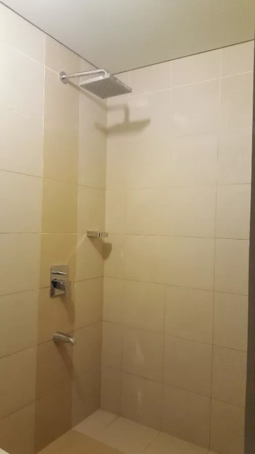 "For Lease Studio Unit at Kroma Tower, Legazpi Village, Makati City"04