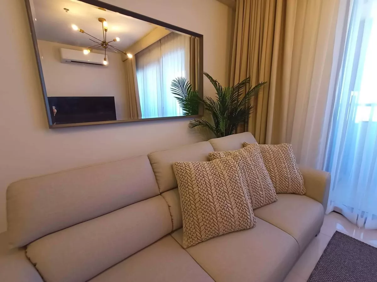 For Rent 1-Bedroom Unit w/ Bathtub & Parking Slot located in Cebu Business Park09