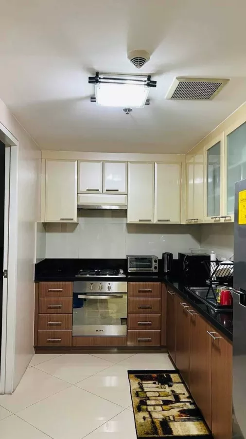 "2 Bedroom Condo for Rent at Golf View 8 Forbestown BGC, Taguig"05