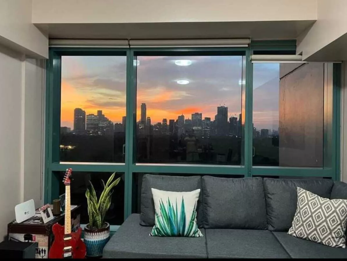 "2 Bedroom Condo for Rent at Golf View 8 Forbestown BGC, Taguig"06