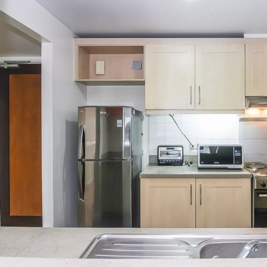 "For Lease 1 Bedroom Condo at North Joya Rockwell, Makati City"03
