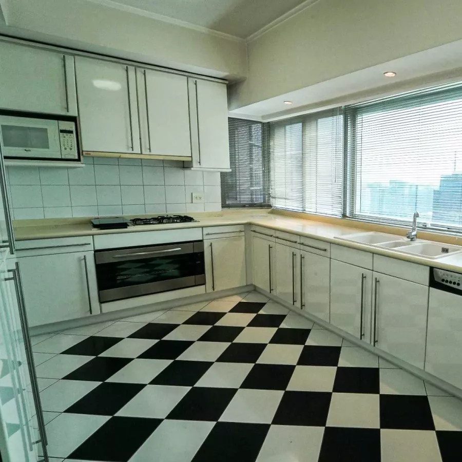 Pacific Plaza Towers 3BR Condo Rent BGC Taguig06