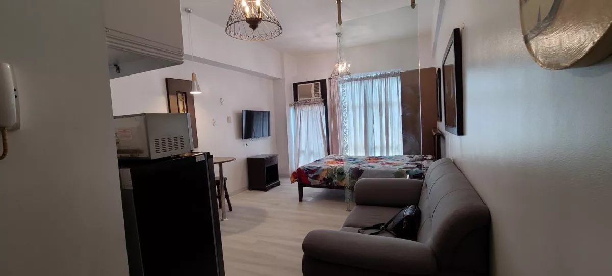 "1 bedroom condo unit for rent in Pio Del Pilar, Makati at The Oriental Place"04