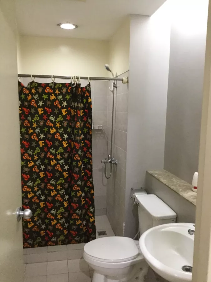 "Studio Unit for Rent in One Legazpi Park, Makati City"08