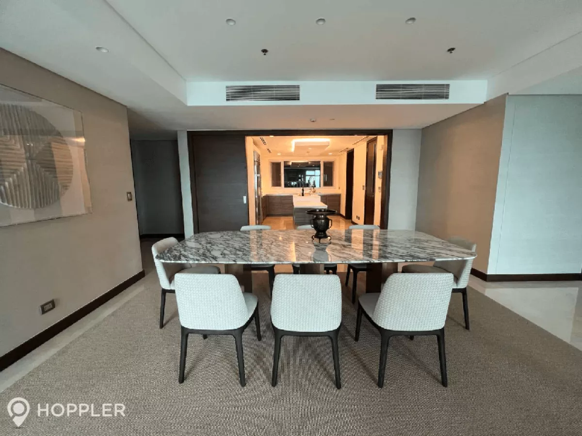 "3BR Condo for Rent in Two Roxas Triangle, Salcedo Village, Makati - RR2730981"03