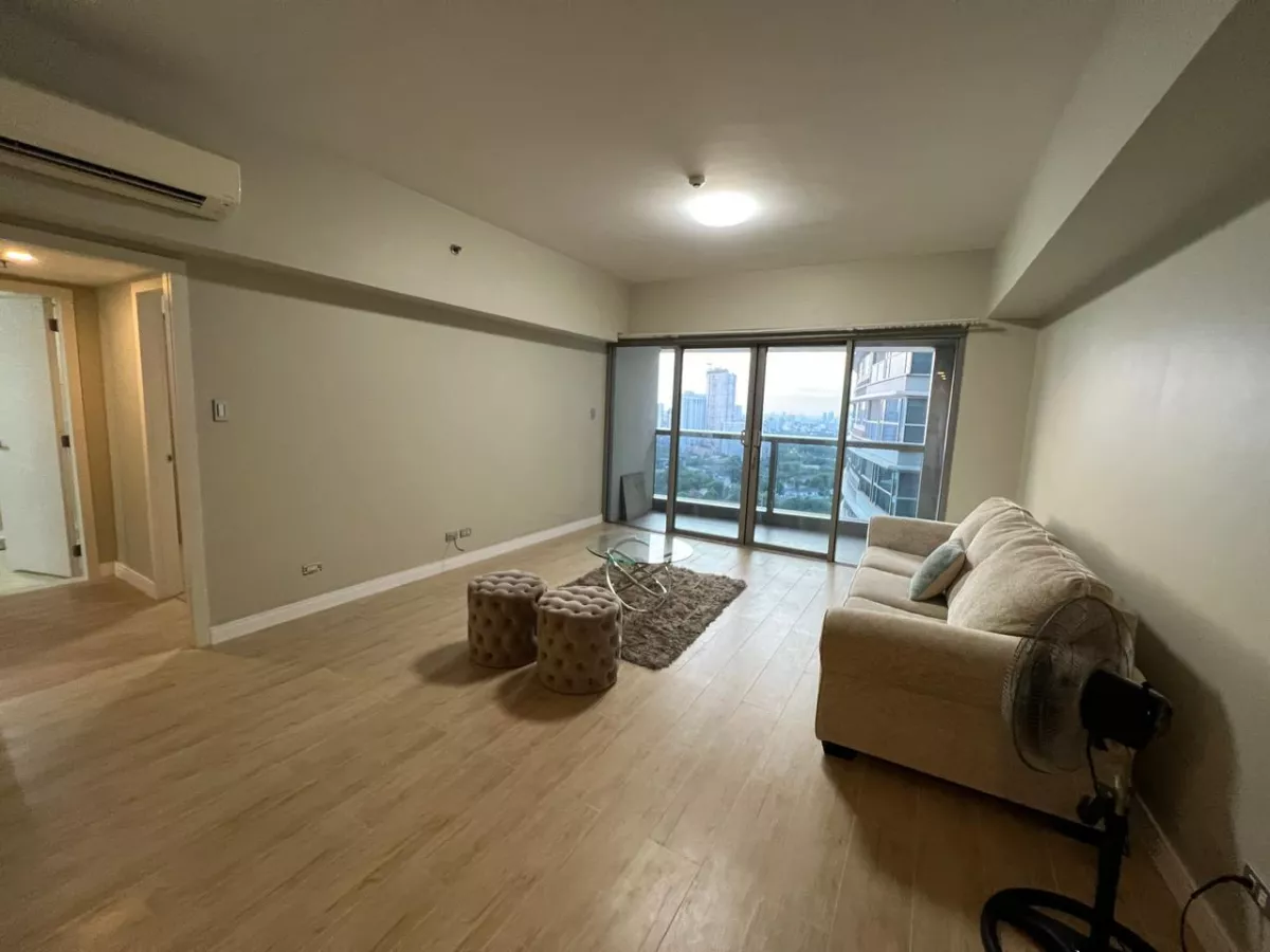 "For Rent 1 Bedroom Unit One Shangri-la - South Tower, Mandaluyong City"08