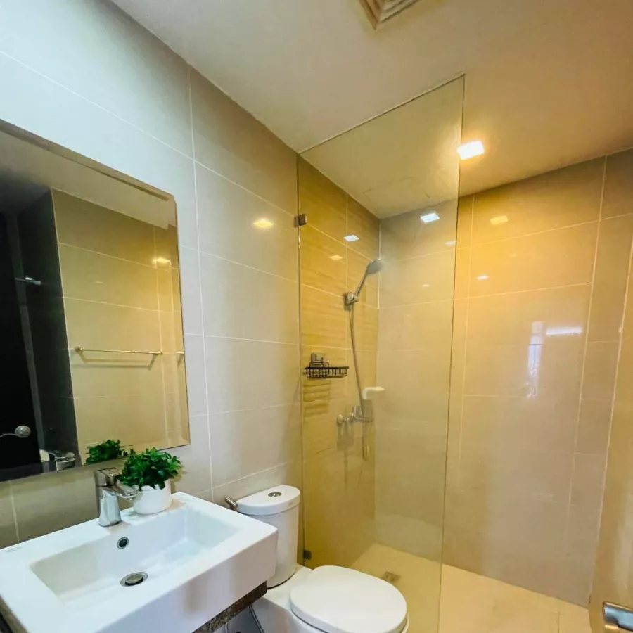 For Rent Big Studio Three Central Condo in Makati City Furnished04