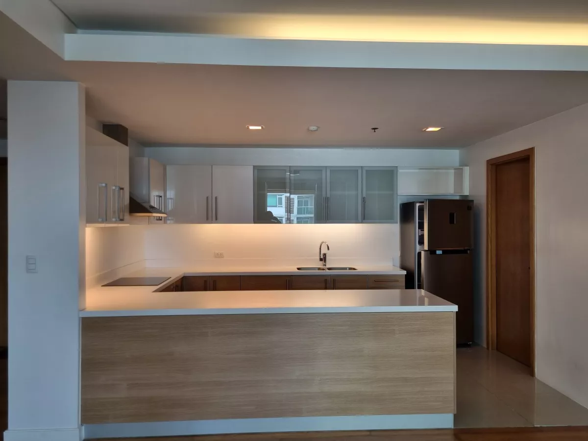 Park Terraces Makati City 2 Bedroom Condominium unit for lease02