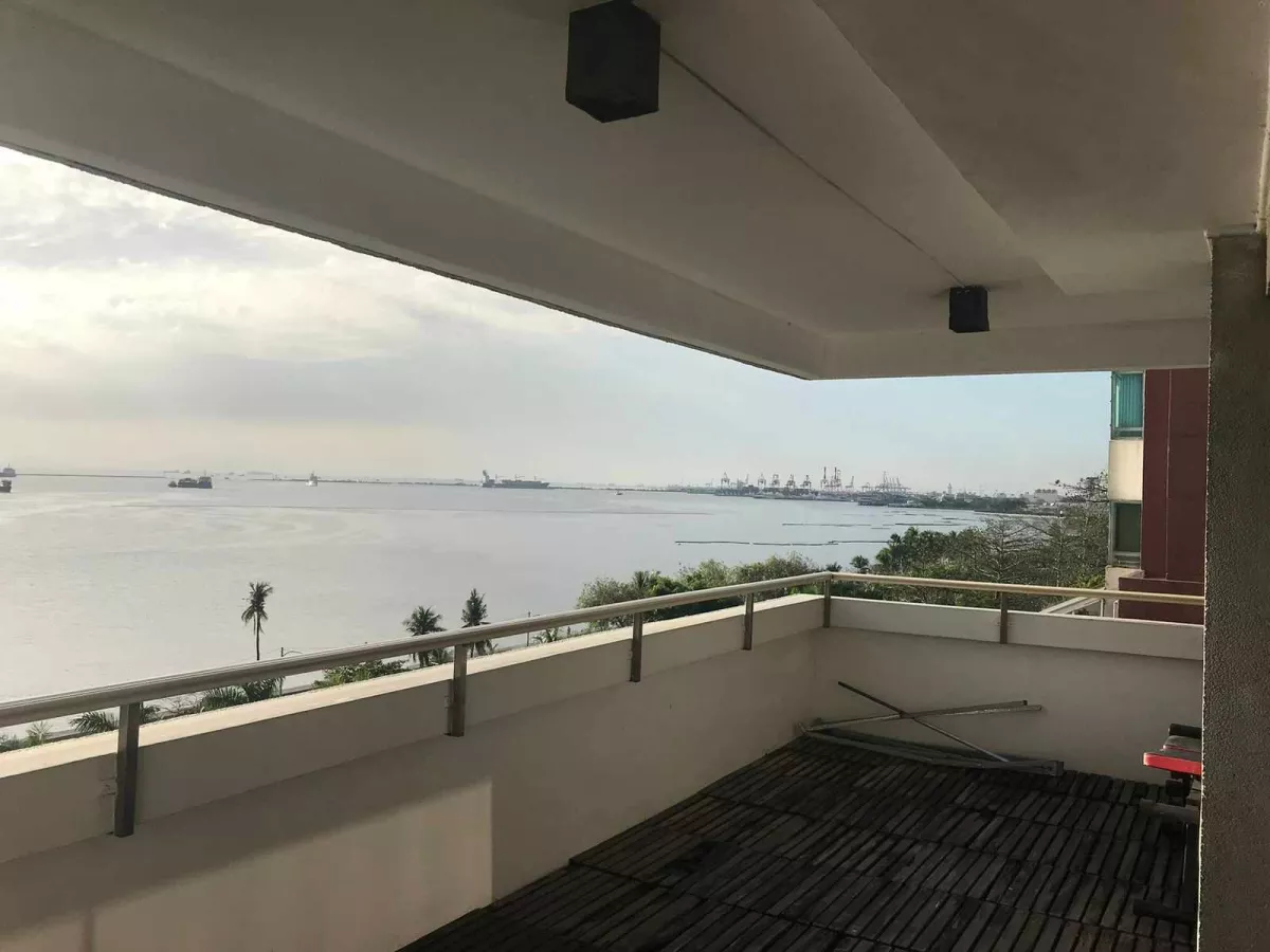 "Marbella 2 , Malate Manila, 1 Bedroom  With Balcony For Rent"04