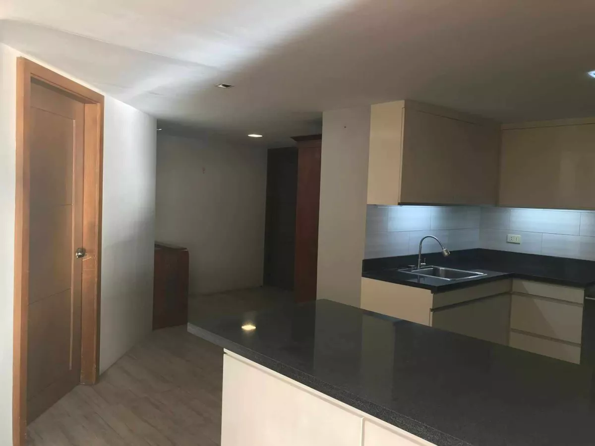 "Marbella 2 , Malate Manila, 1 Bedroom  With Balcony For Rent"09