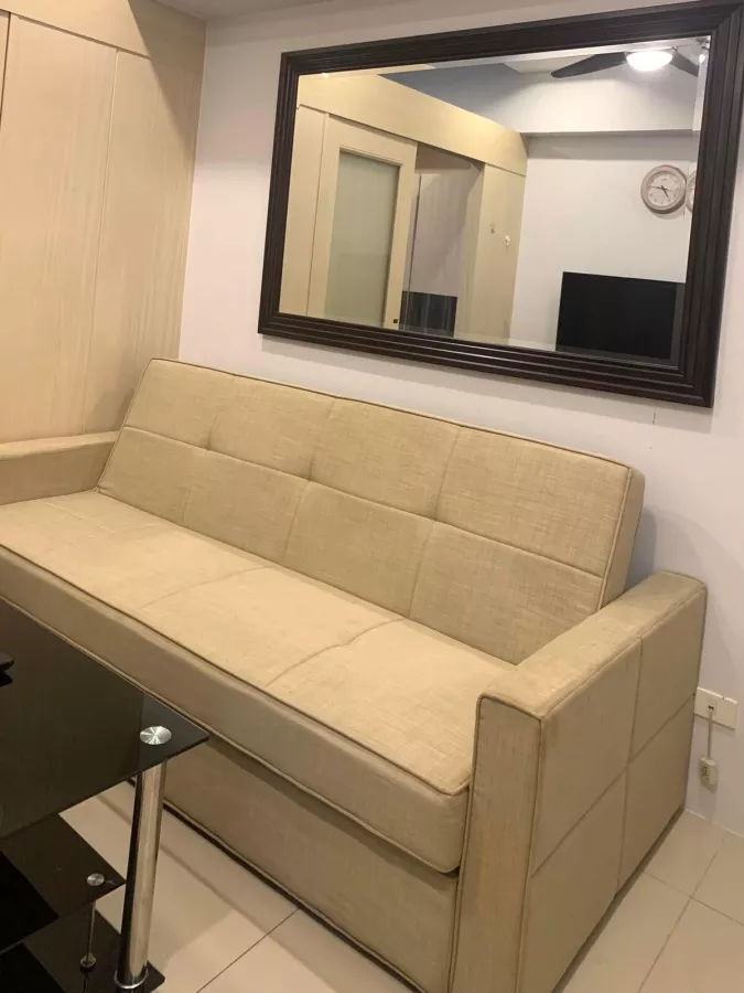 1 Bedroom Unit with Balcony at Jazz Residences Tower B in Makati City04