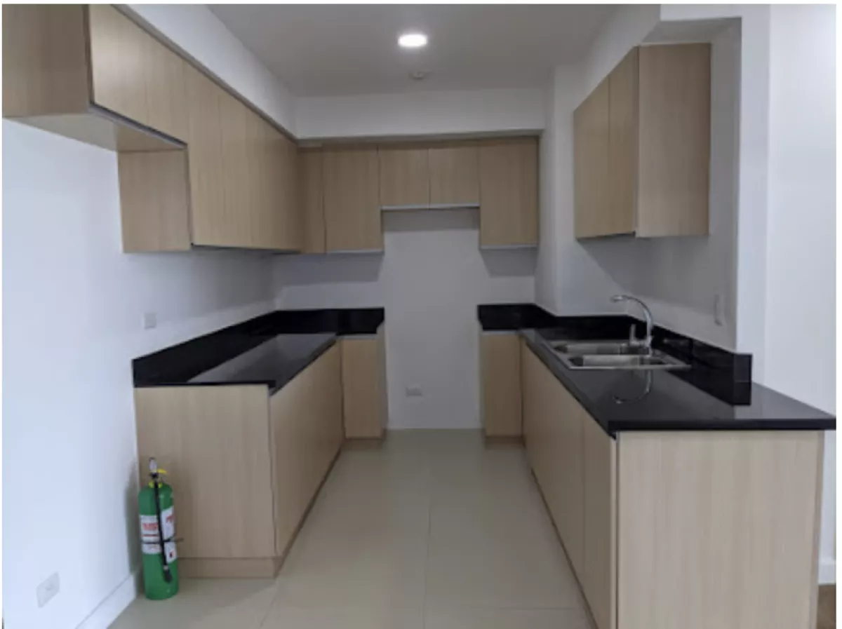 "2BR Condominium at Arca South West Veranda, Taguig for only P75K"05